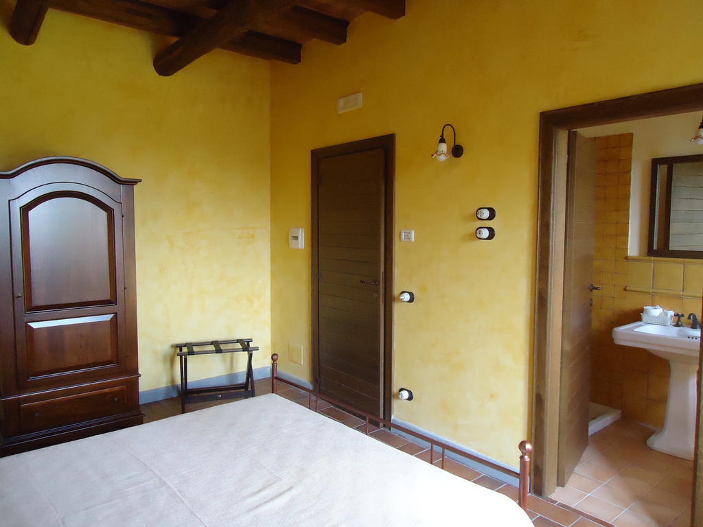 Falciano del Massico Agrituirsmo Masseria Campierti חדר תמונה